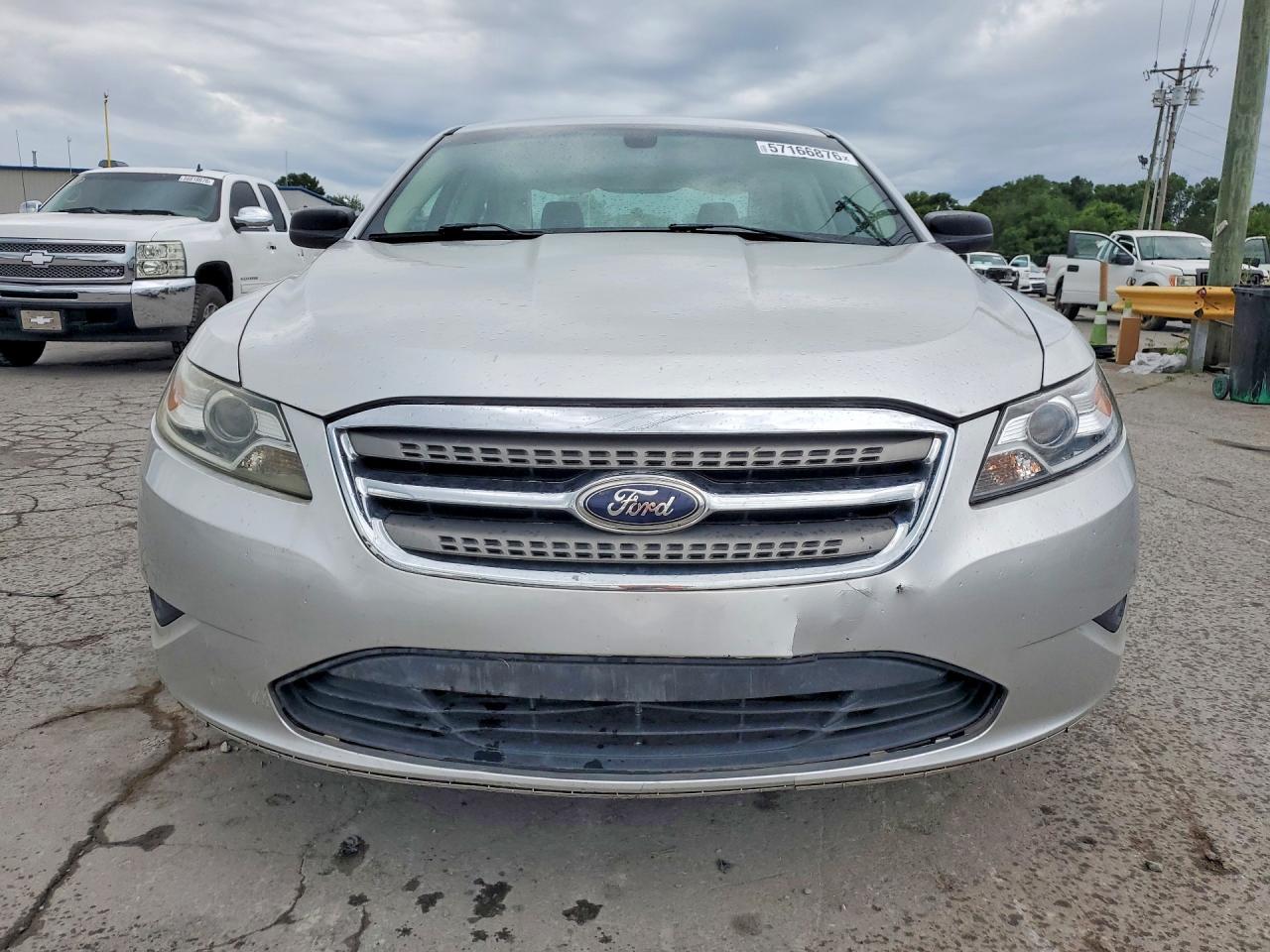 2011 Ford Taurus Se - Image 5