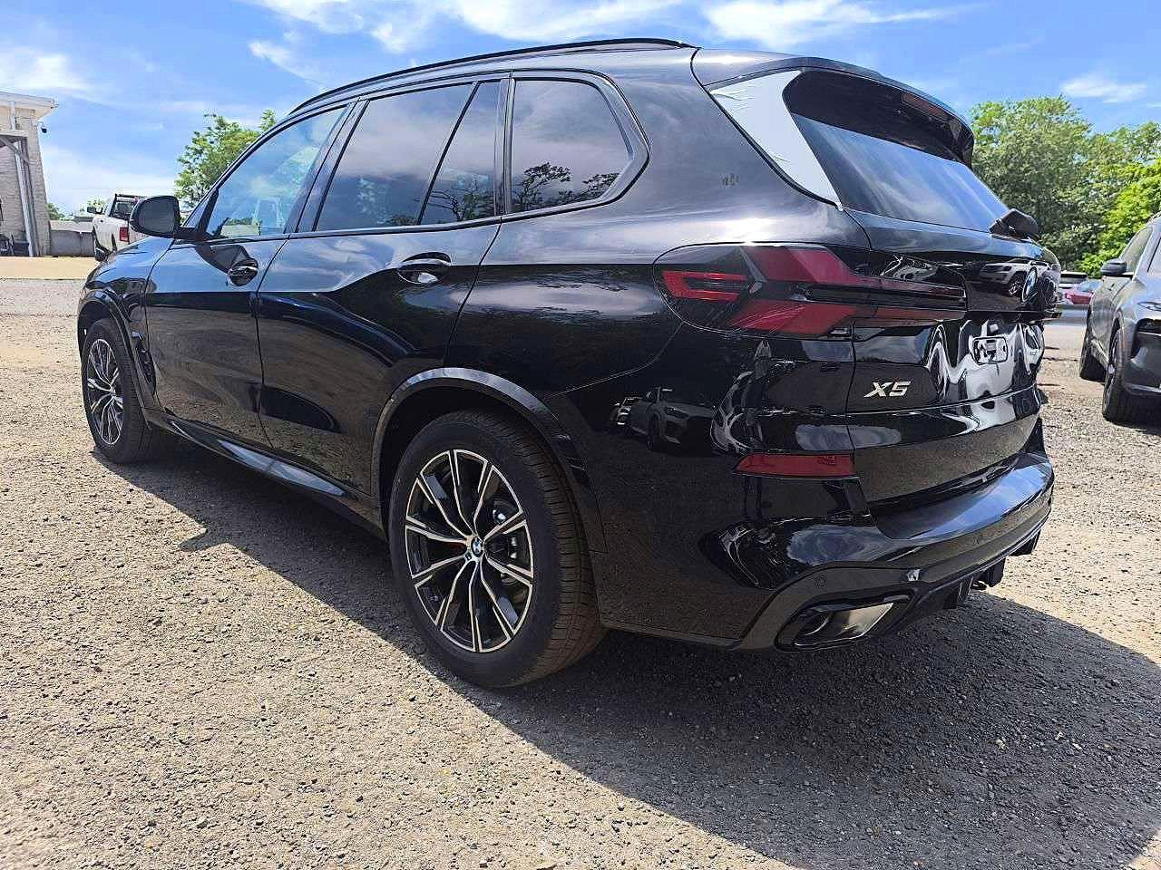 2026 BMW X5 xDrive50E - Image 2