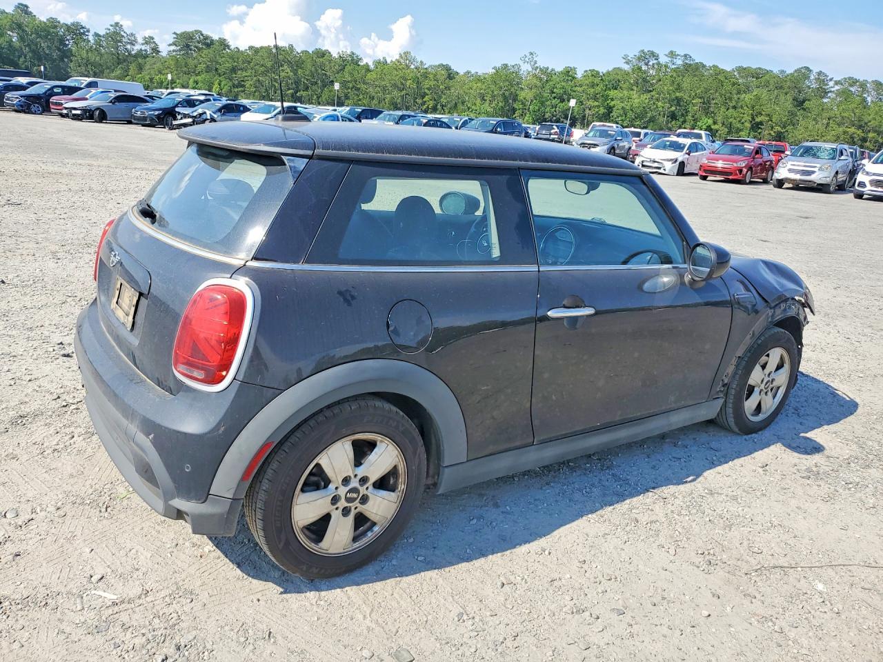 2022 Mini Cooper - Image 3