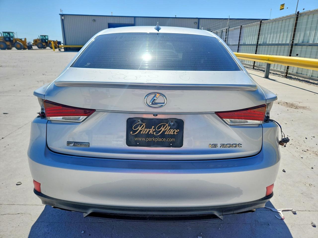 2017 Lexus Is - Image 6