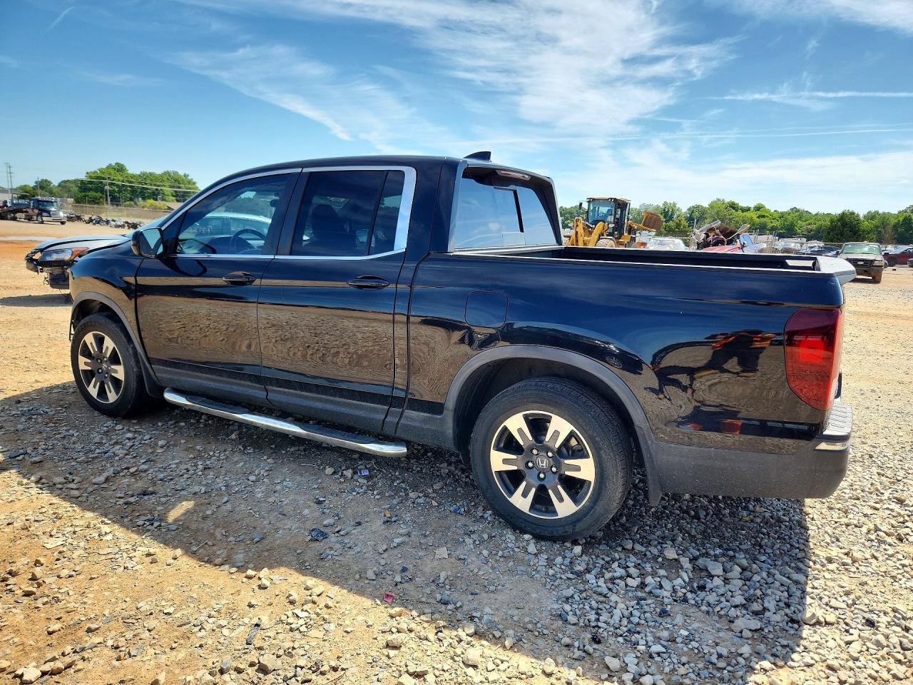 2019 Honda Ridgeline Rtl - Image 2