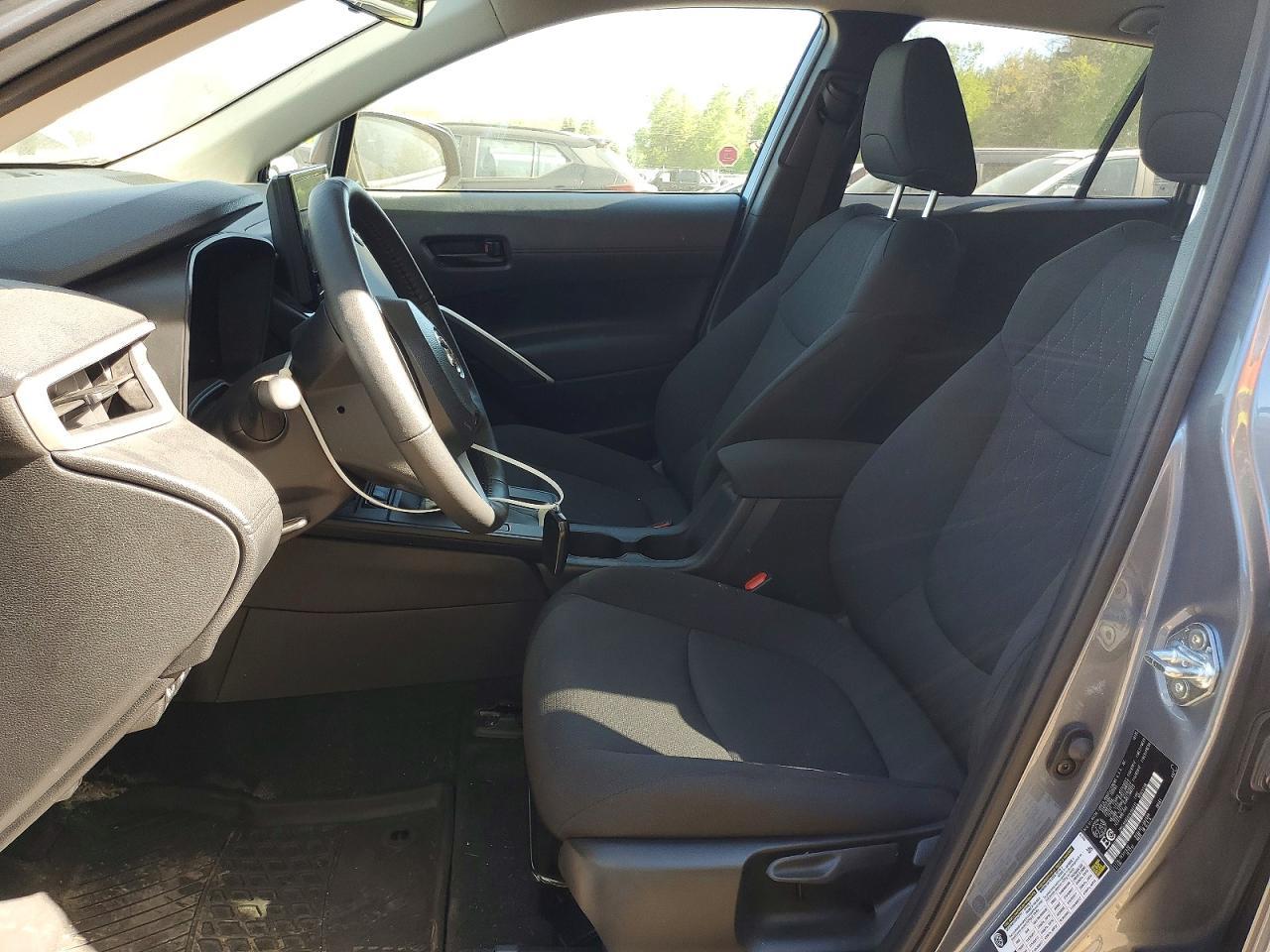 2026 Toyota Corolla Cross Le - Фото 7