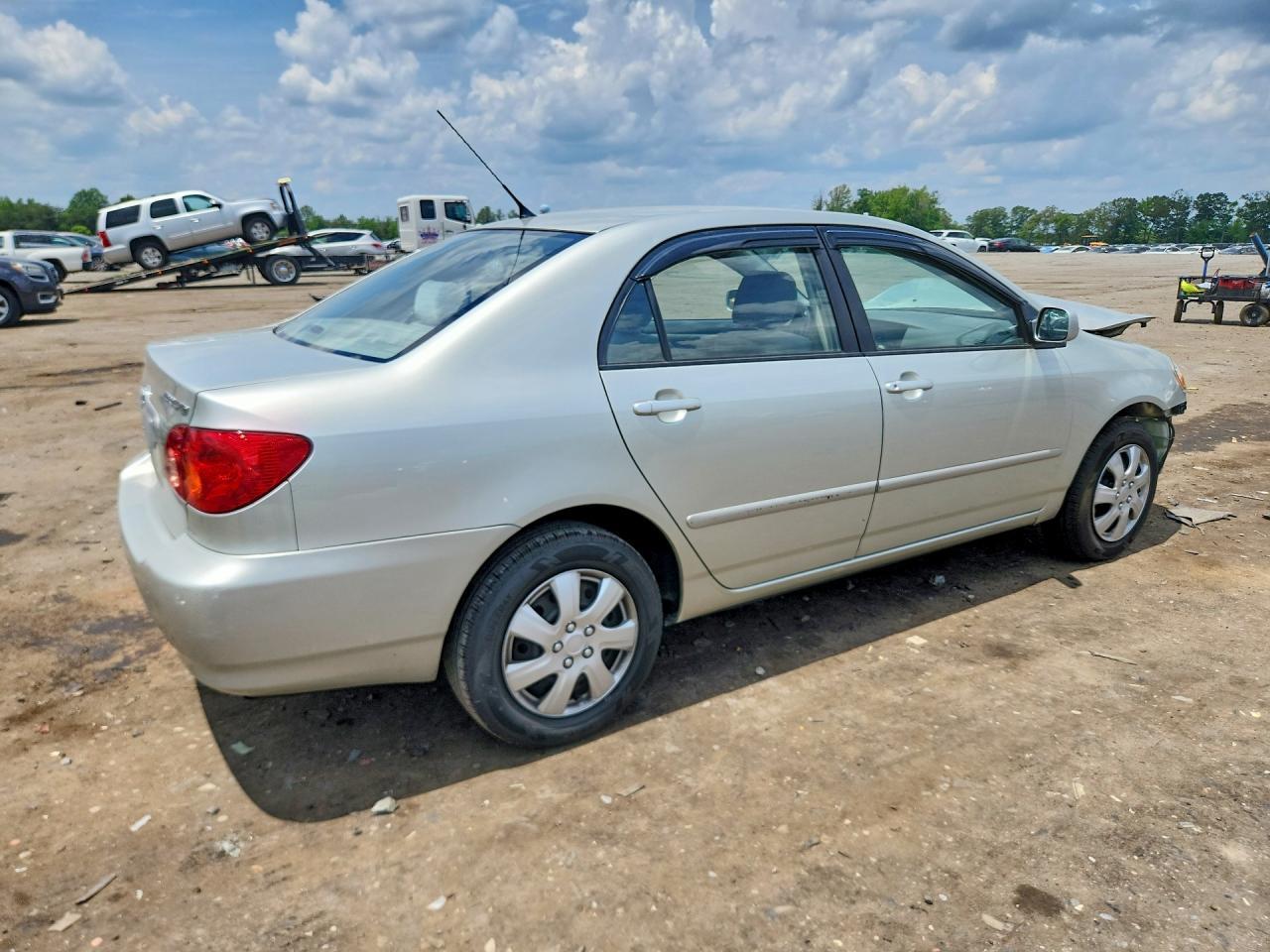 2004 Toyota Corolla Le - Image 3