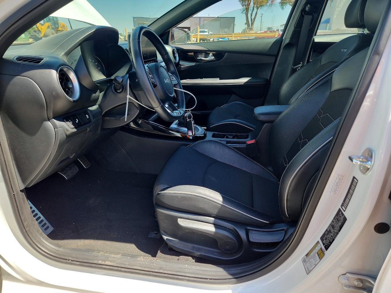 2024 Kia Forte Gt Line - Image 7