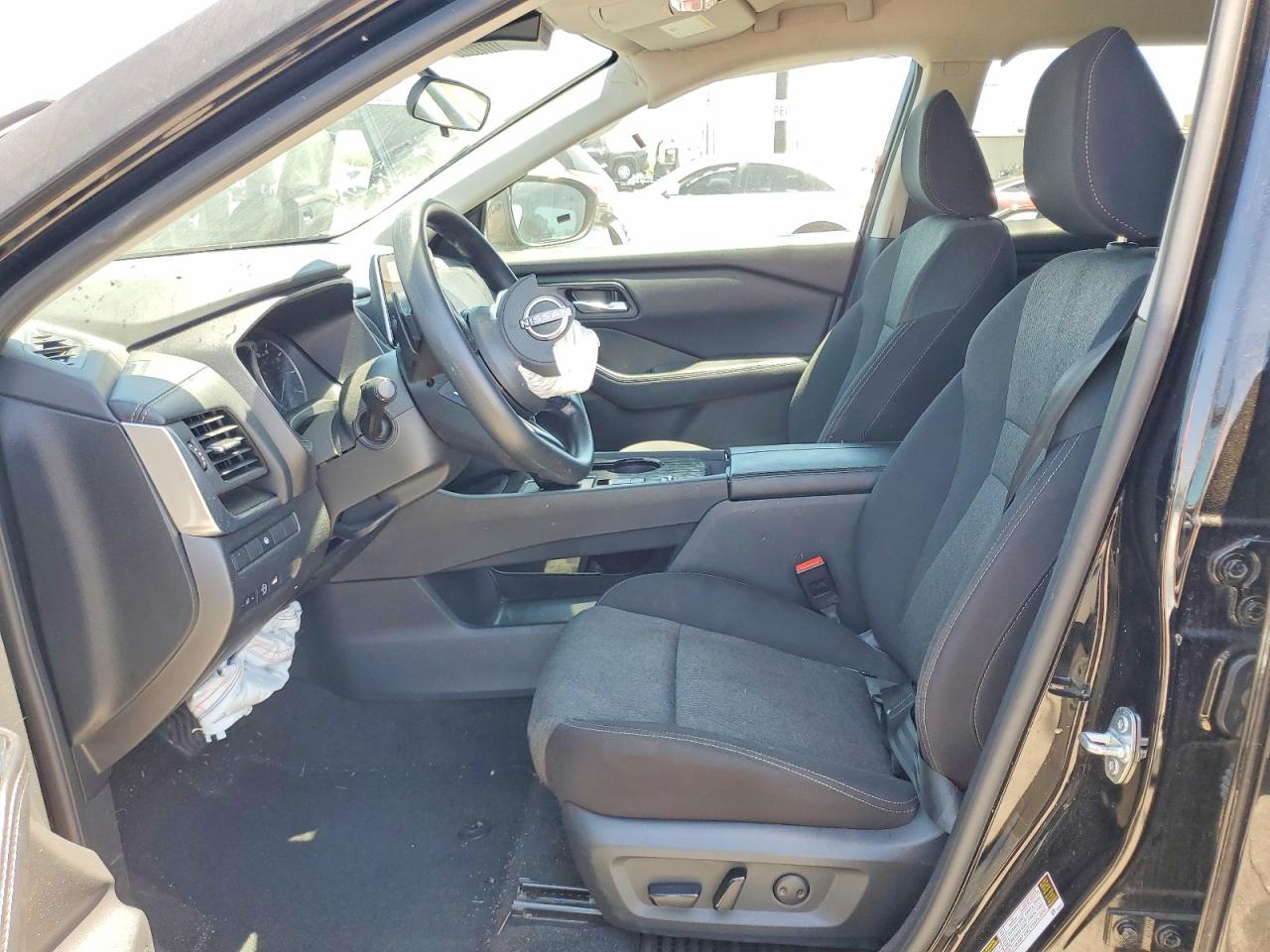 2024 Nissan Rogue Sv - Image 7