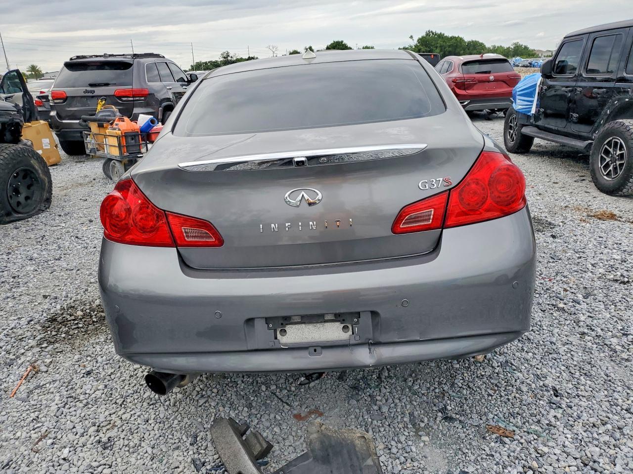 2010 Infiniti G37 Sedan Base - Фото 6