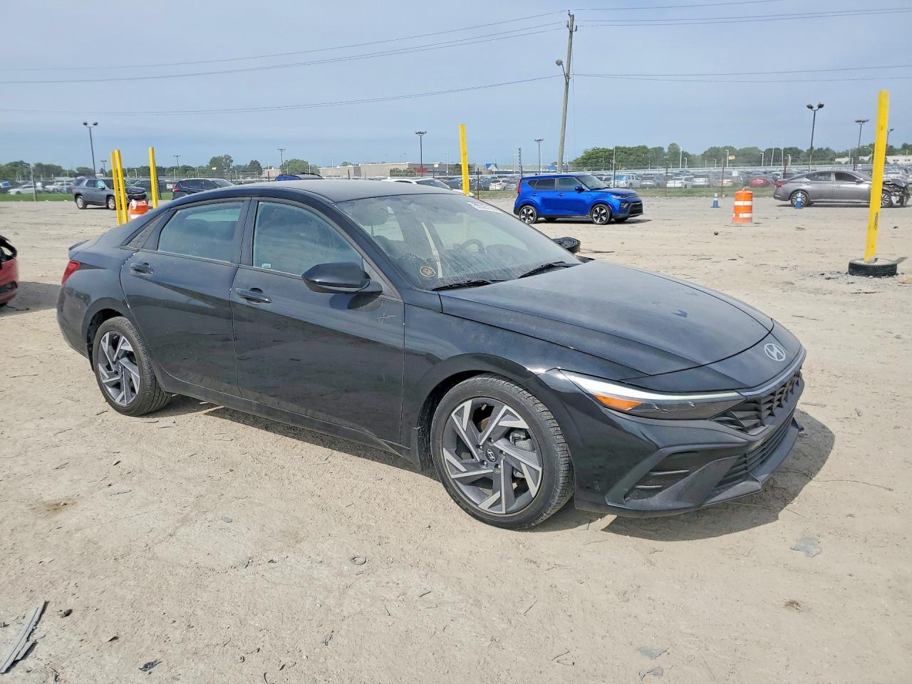 2025 Hyundai Elantra Sel Sport - Фото 4