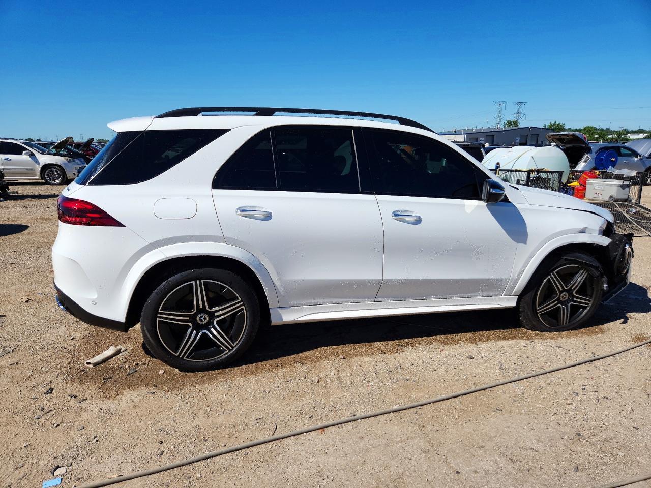 2025 Mercedes-Benz Gle 450E 4Matic - Image 3