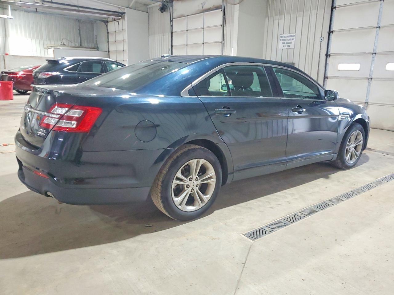 2014 Ford Taurus Sel - Image 3