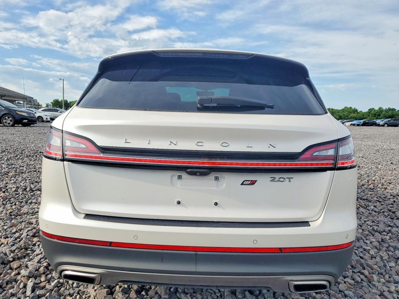 2019 Lincoln Nautilus Reserve - Image 6