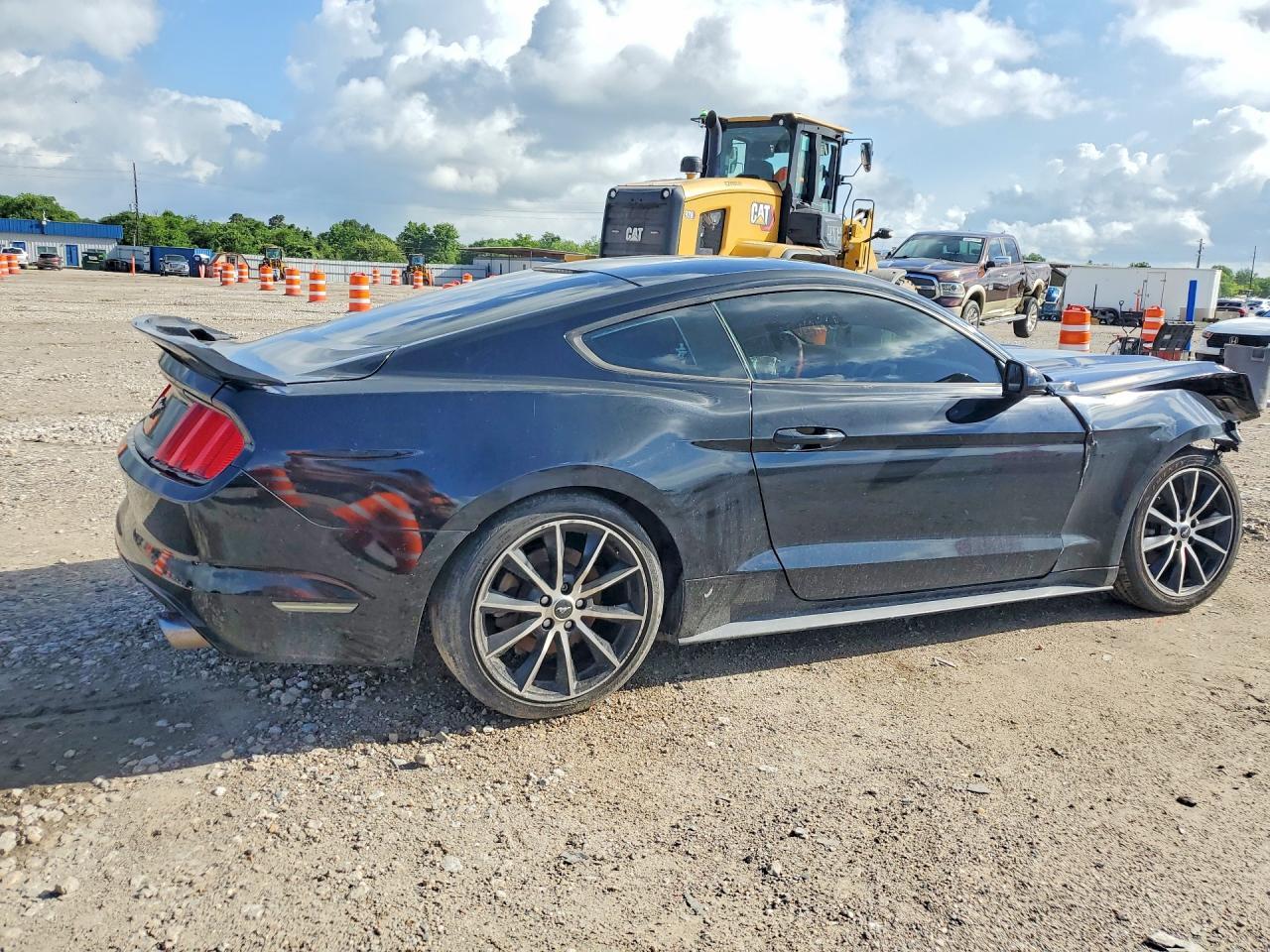 2017 Ford Mustang - Image 3