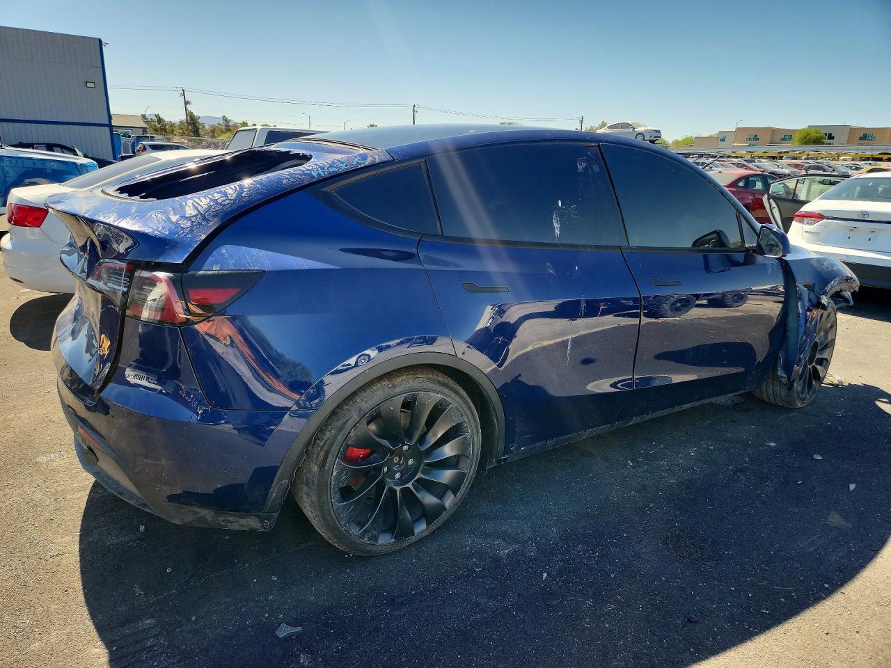 2022 Tesla Model Y - Image 3