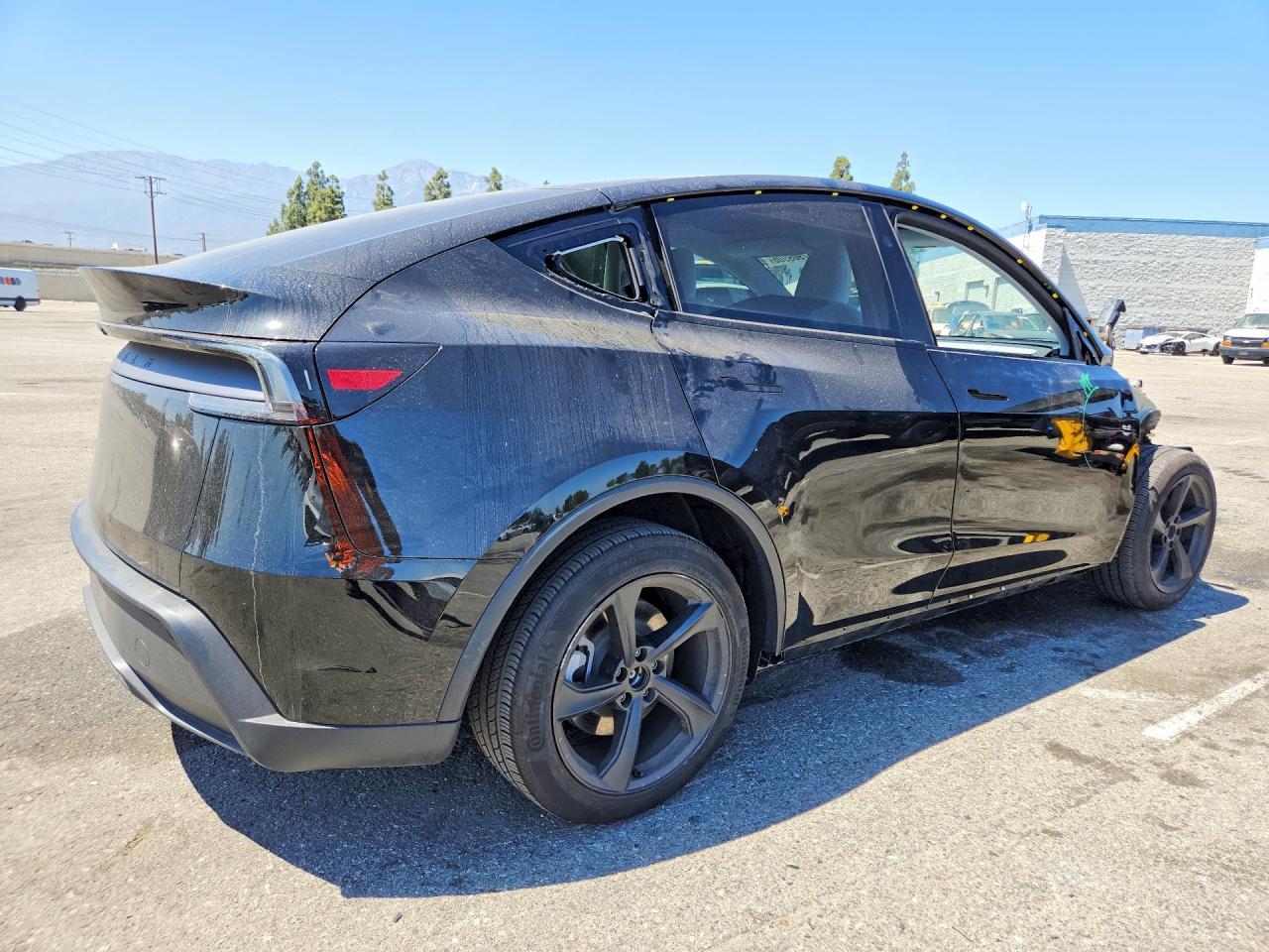 2026 Tesla Model Y - Image 3