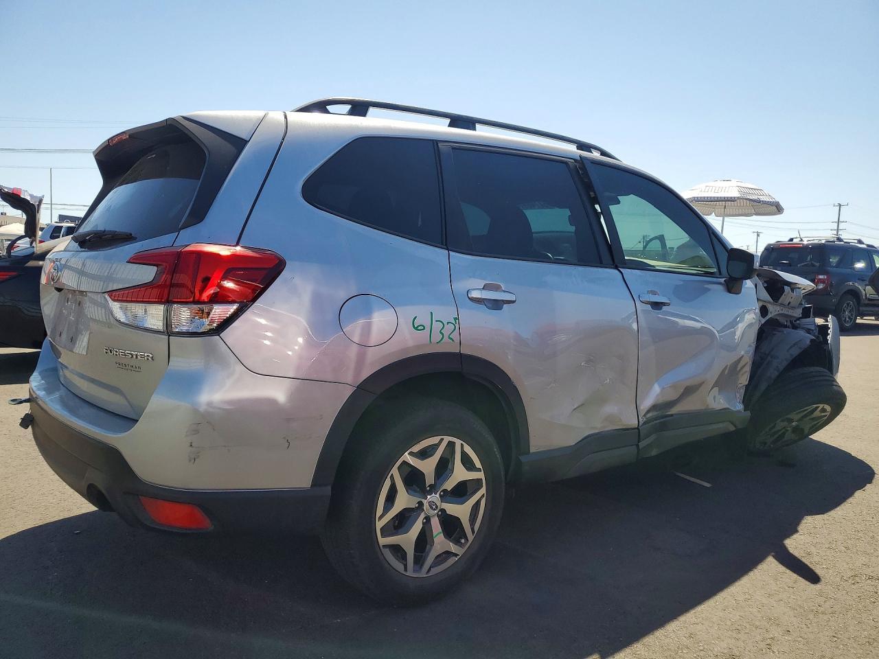 2023 Subaru Forester Premium - Фото 3