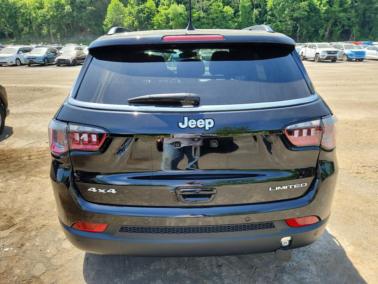 2025 Jeep Compass Limited - Фото 6