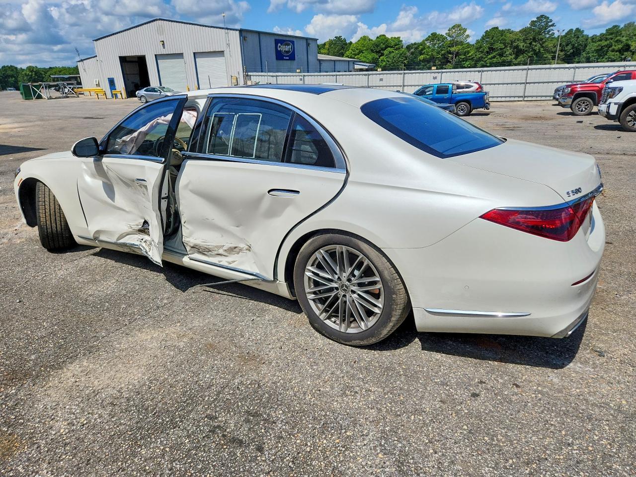 2021 Mercedes-Benz S 580 4Matic - Image 2