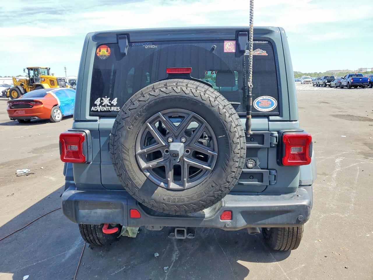 2024 Jeep Wrangler Rubicon - Фото 6