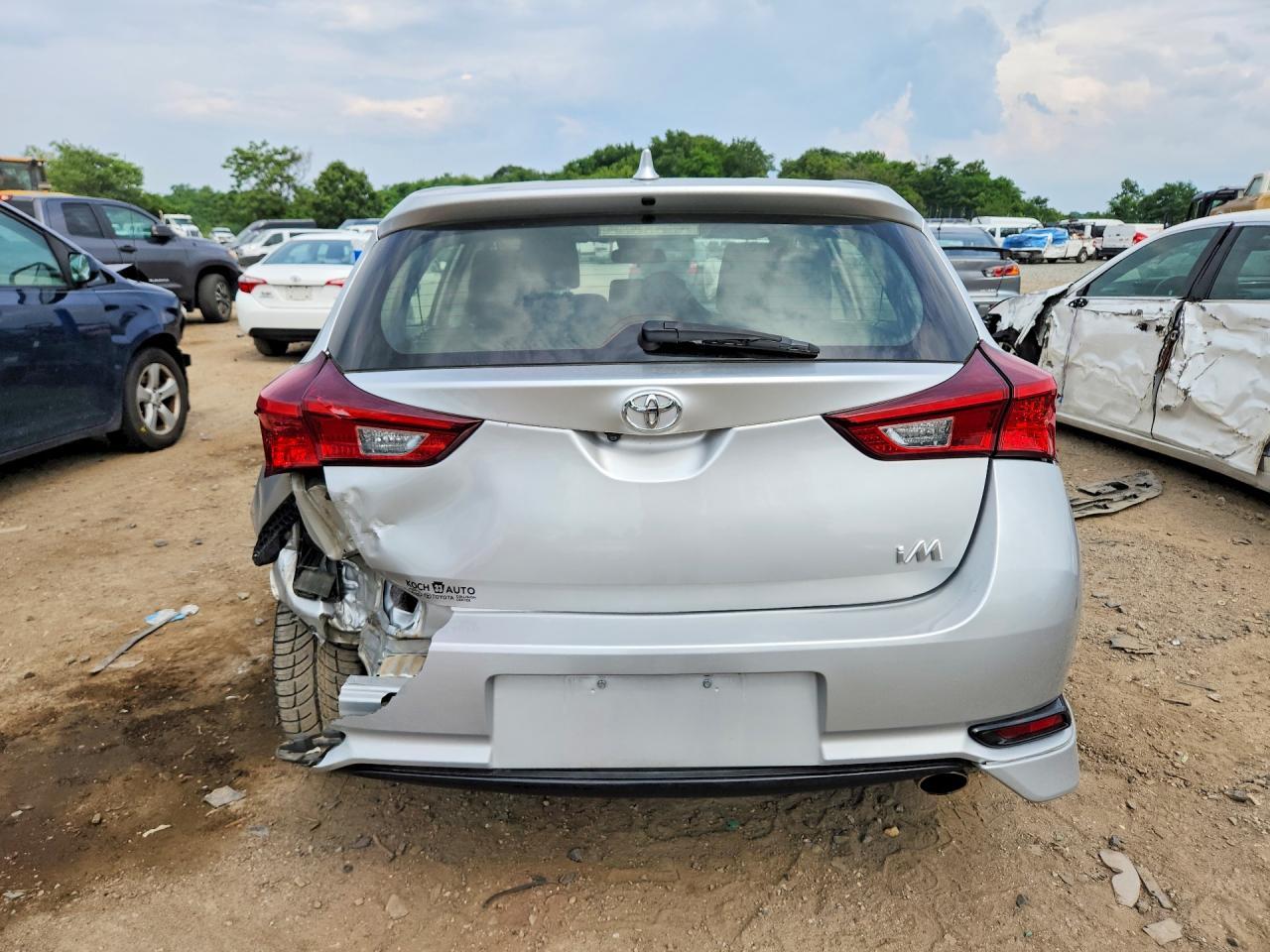 2017 Toyota Corolla Im Base - Image 6