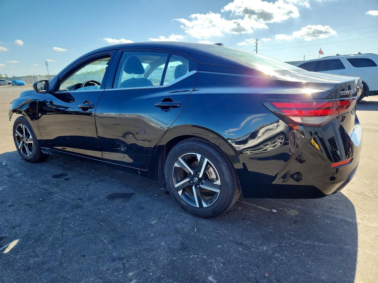 2025 Nissan Sentra Sv - Фото 2