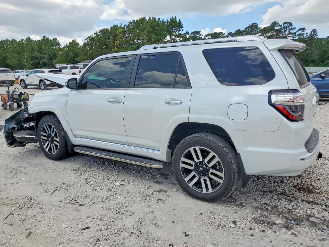 2024 Toyota 4Runner Limited - Фото 2