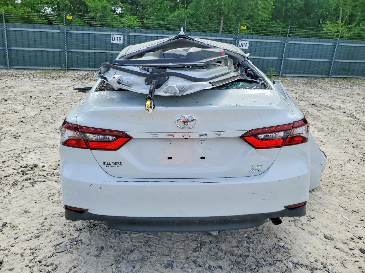 2023 Toyota Camry Le - Фото 6