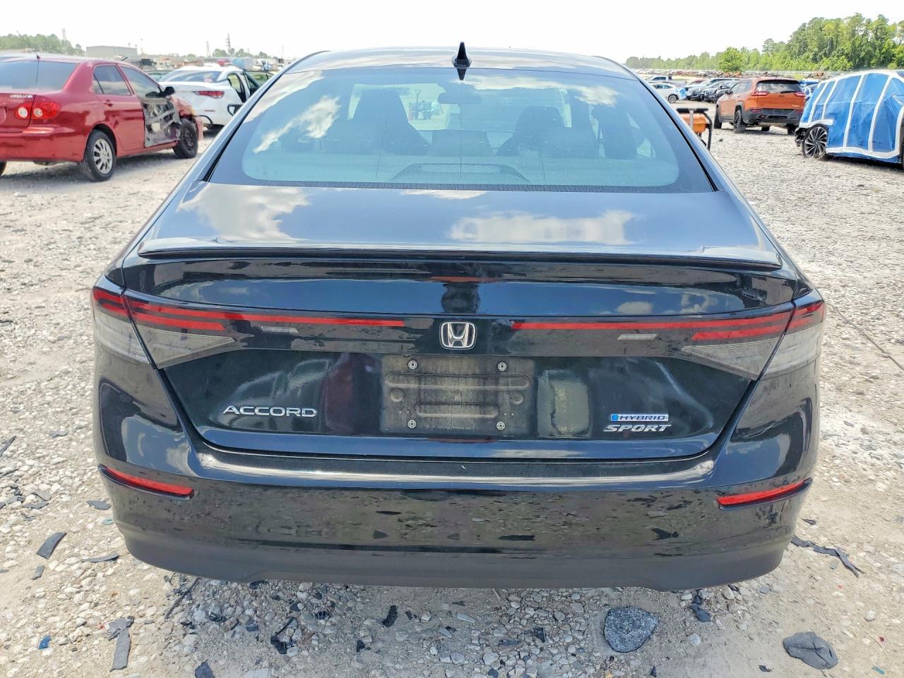 2024 Honda Accord Hybrid Sport - Image 6