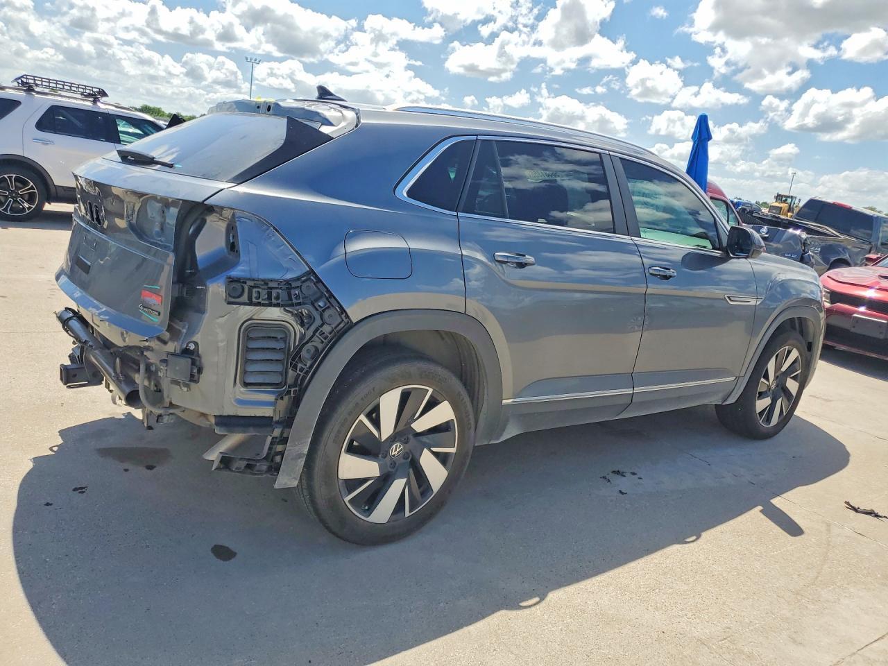 2024 Volkswagen Atlas Cross Sport Sel - Фото 3