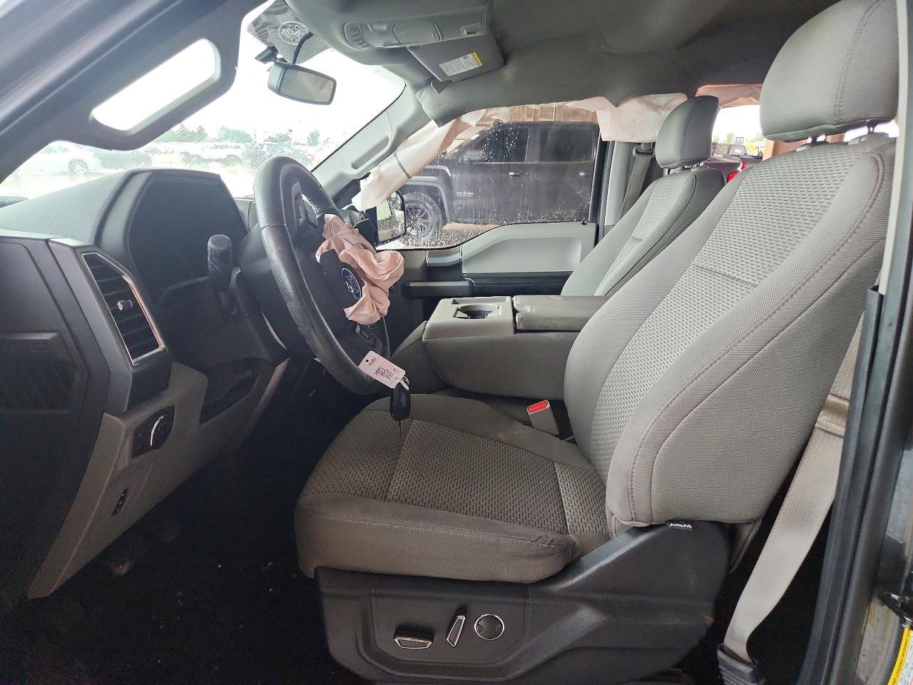 2015 Ford F150 Supercrew - Image 7