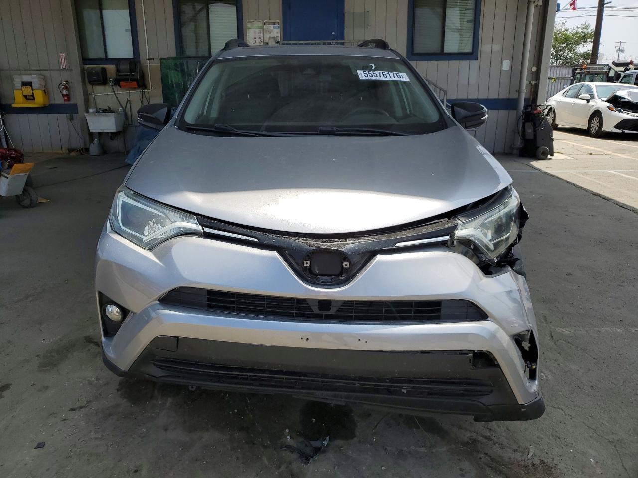 2018 Toyota Rav4 Adventure - Фото 5
