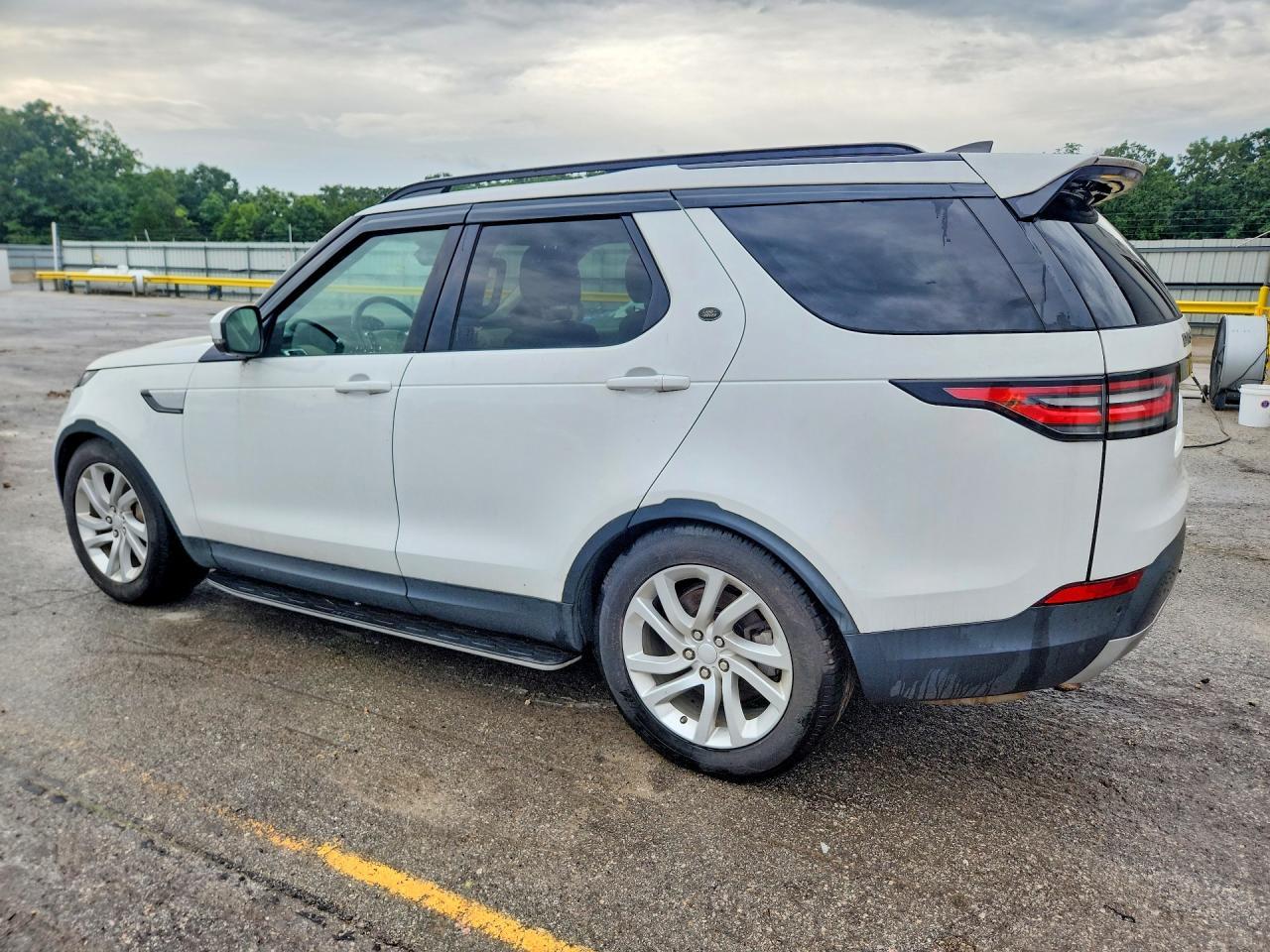 2018 Land Rover Discovery Hse - Фото 2