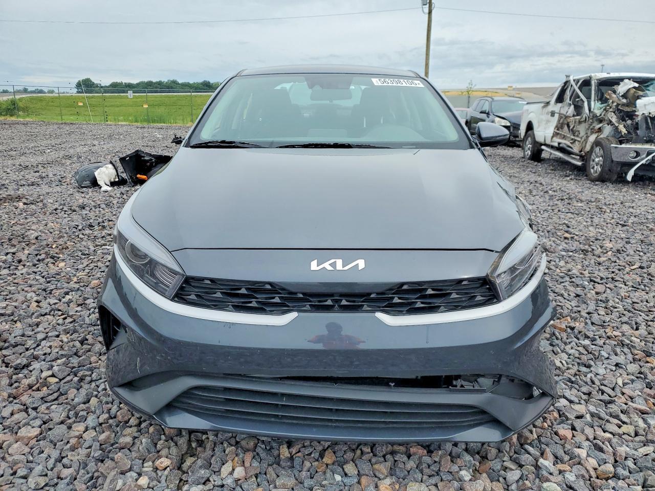 2023 Kia Forte Lxs - Image 5
