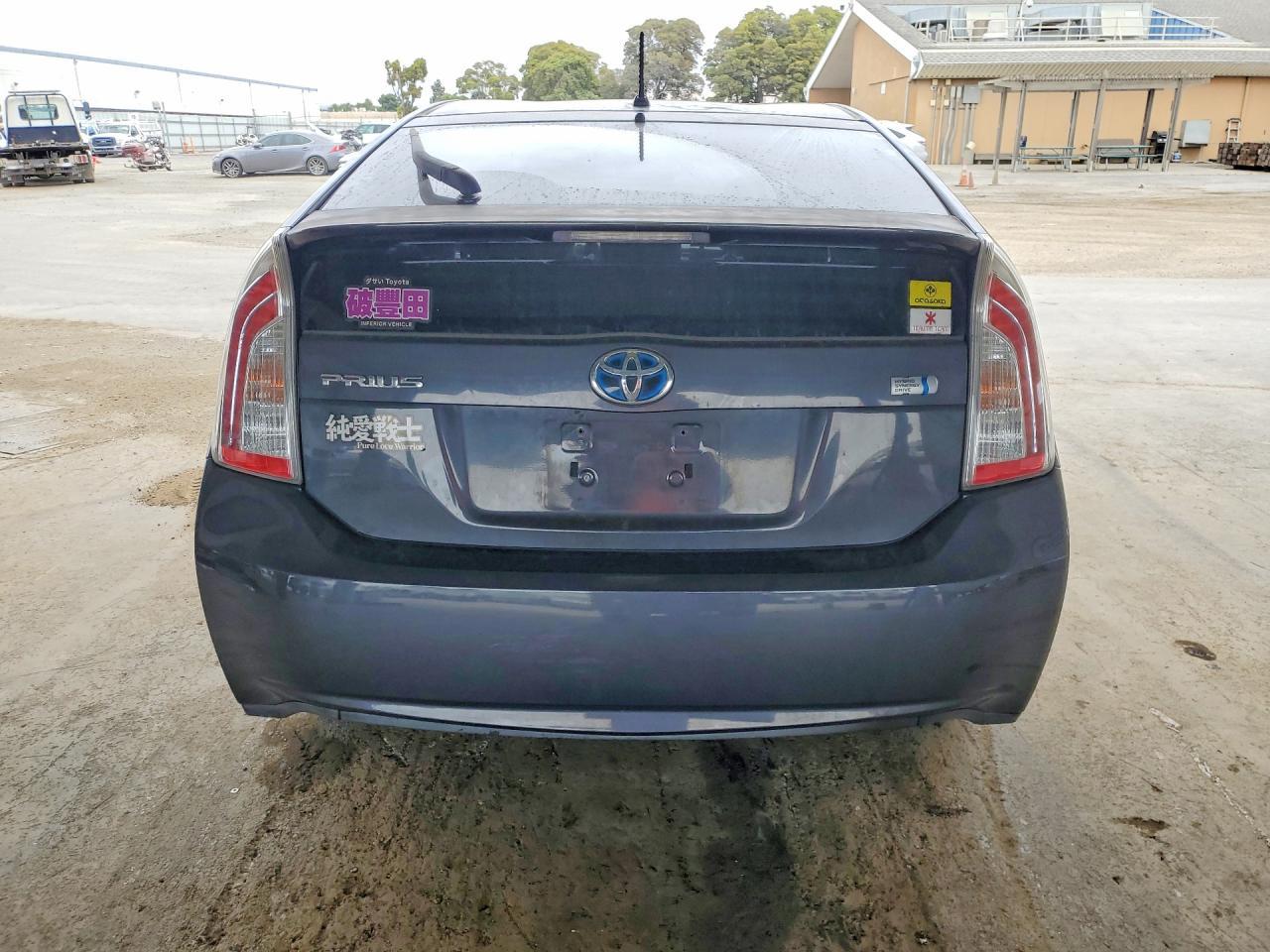 2012 Toyota Prius Two - Фото 6