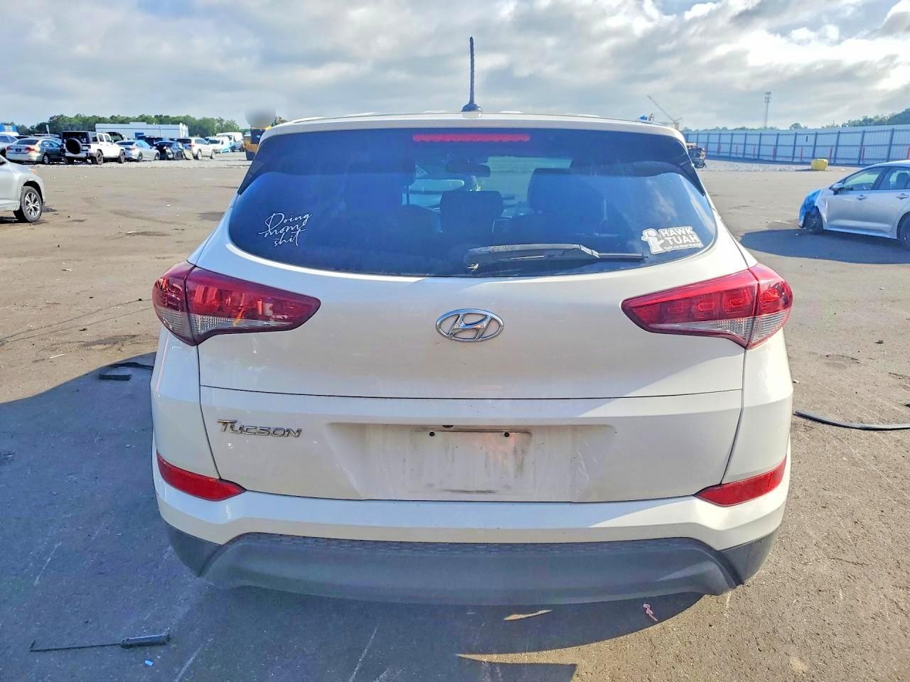 2017 Hyundai Tucson Se - Фото 6