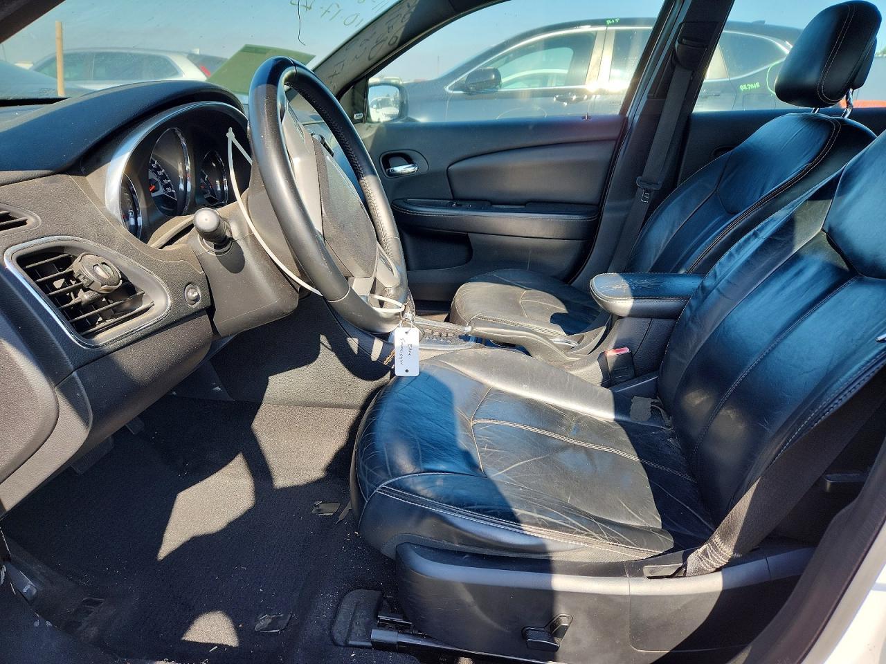 2013 Chrysler 200 Limited - Фото 7