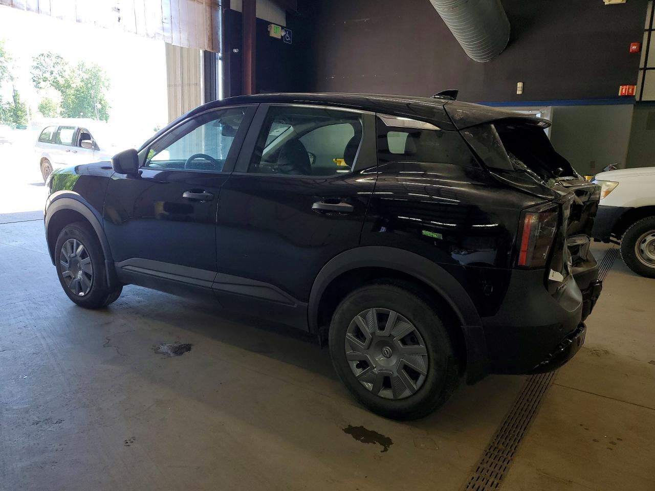 2025 Nissan Kicks S - Фото 2