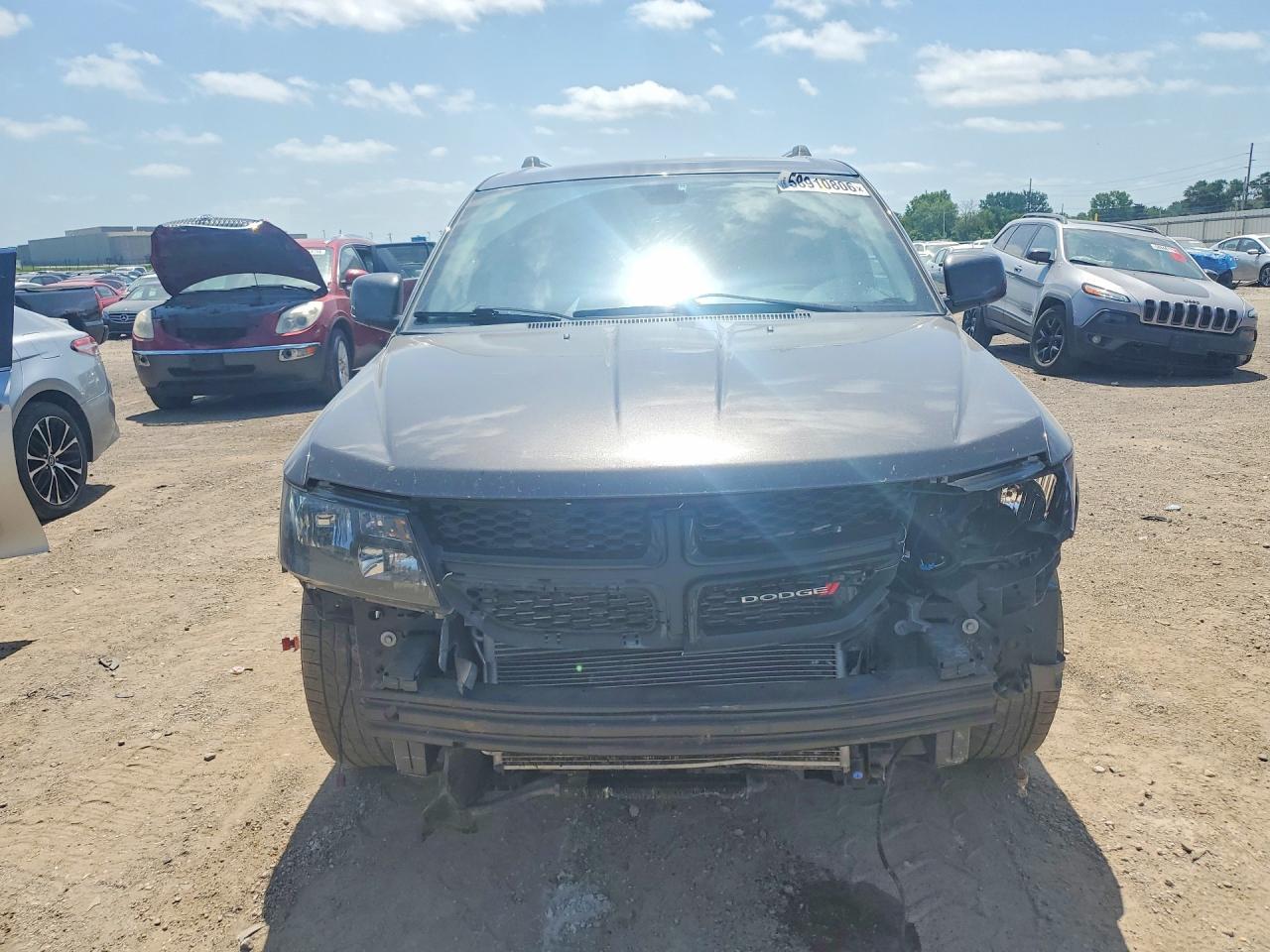 2018 Dodge Journey Crossroad - Image 5