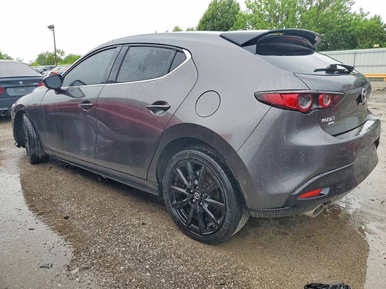 2021 Mazda 3 Premium Plus - Фото 2