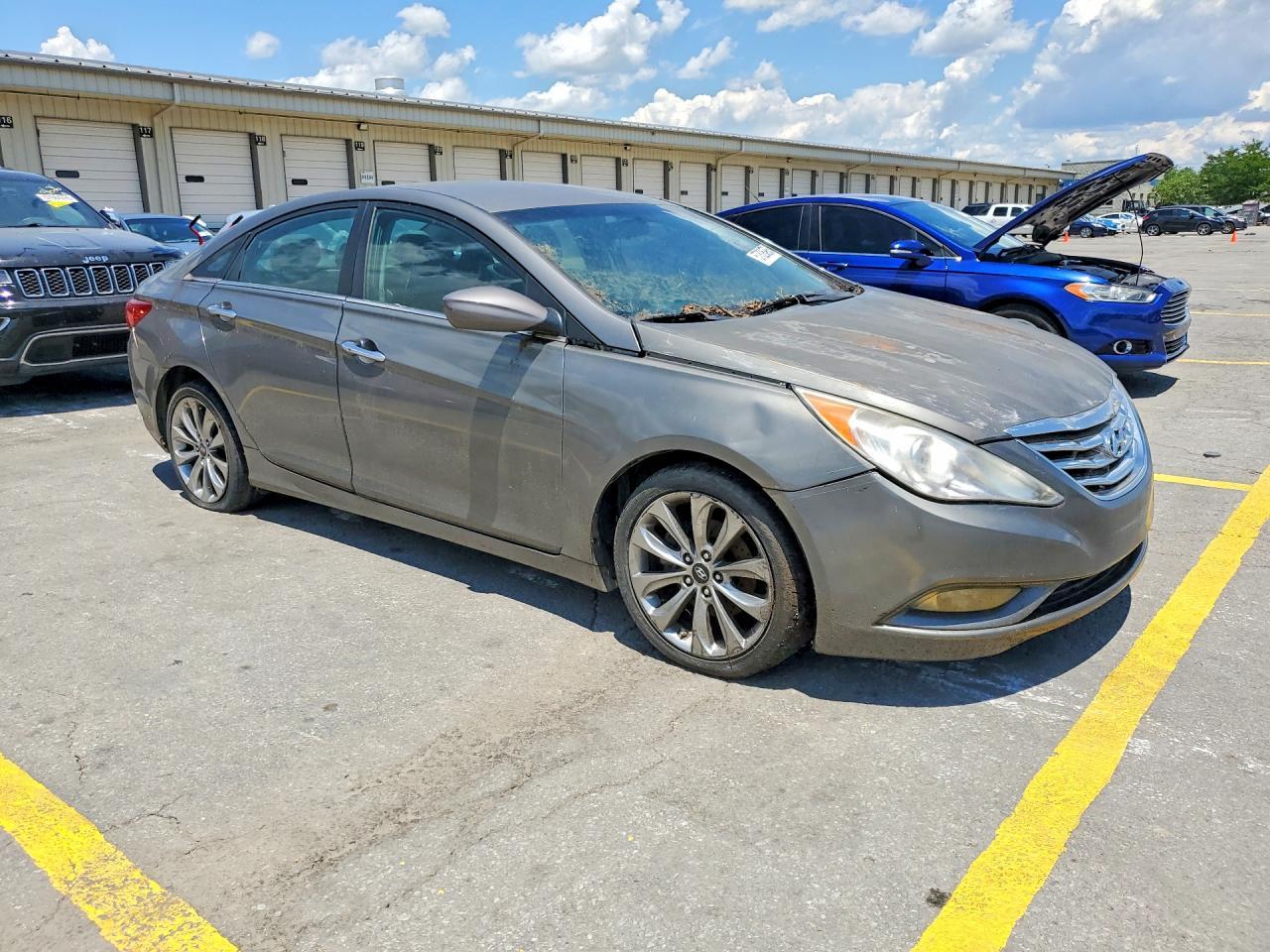 2011 Hyundai Sonata Se - Image 4