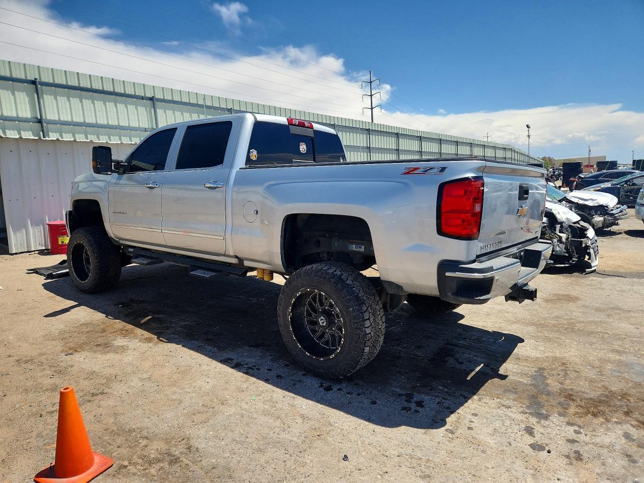 2016 Chevrolet Silverado K2500 Heavy Duty Ltz - Фото 2