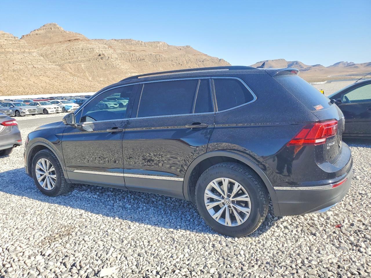 2018 Volkswagen Tiguan Se - Фото 2