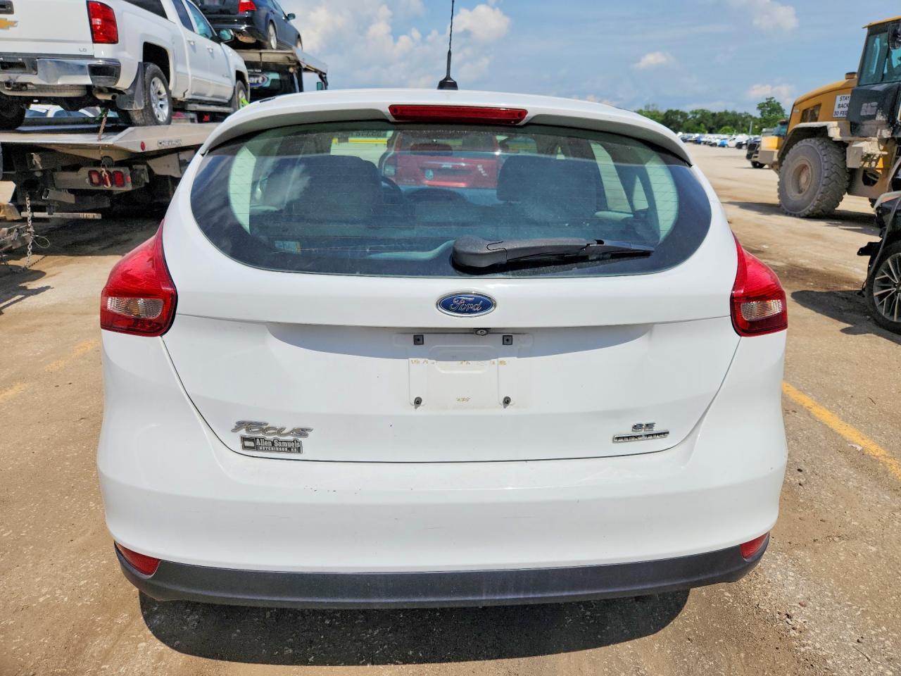2016 Ford Focus Se - Фото 6
