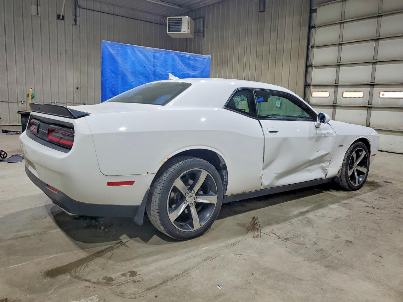2016 Dodge Challenger R - Фото 3