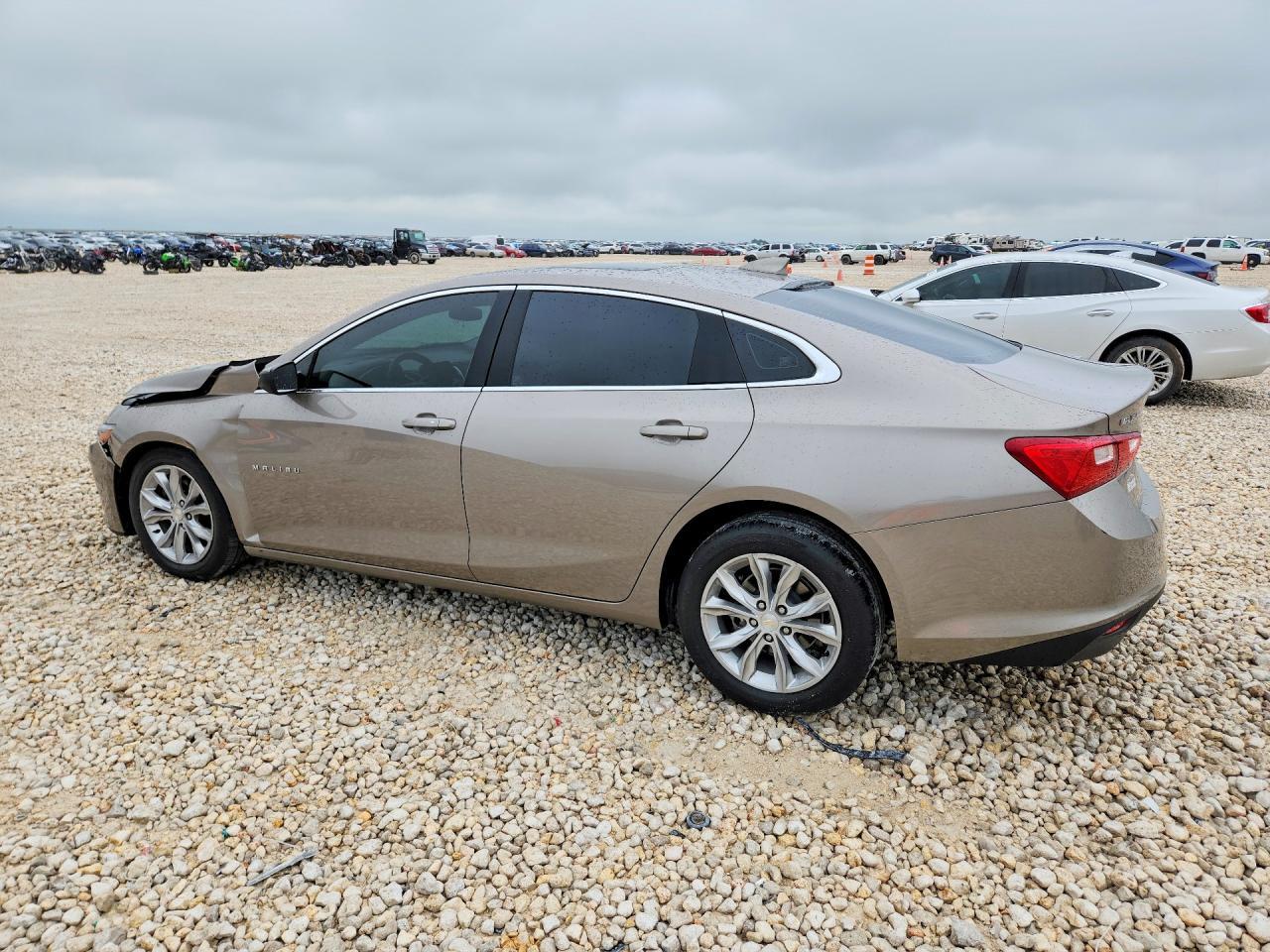 2024 Chevrolet Malibu Lt - Image 2