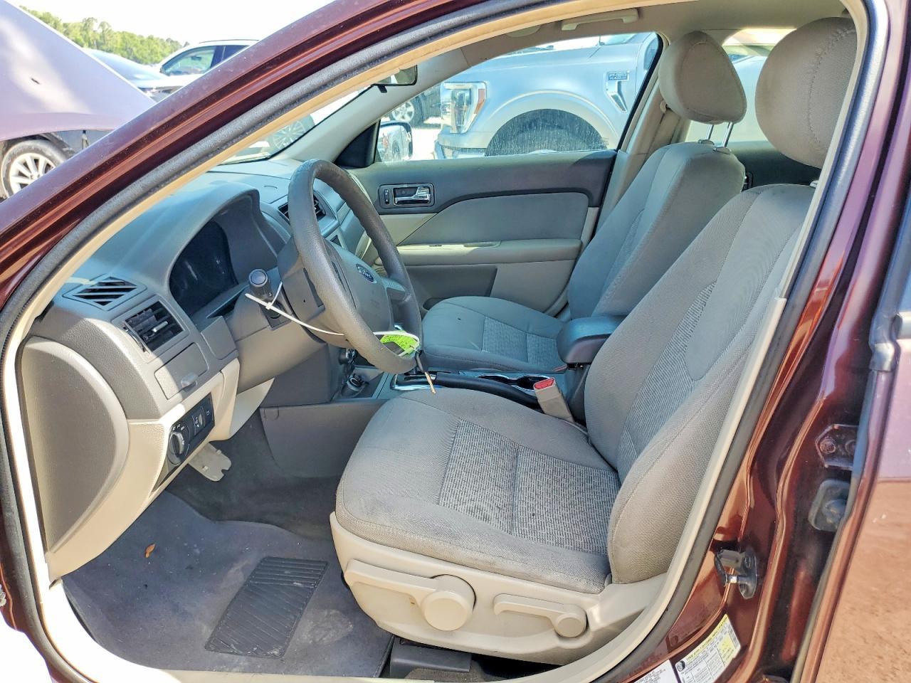 2012 Ford Fusion S - Фото 7