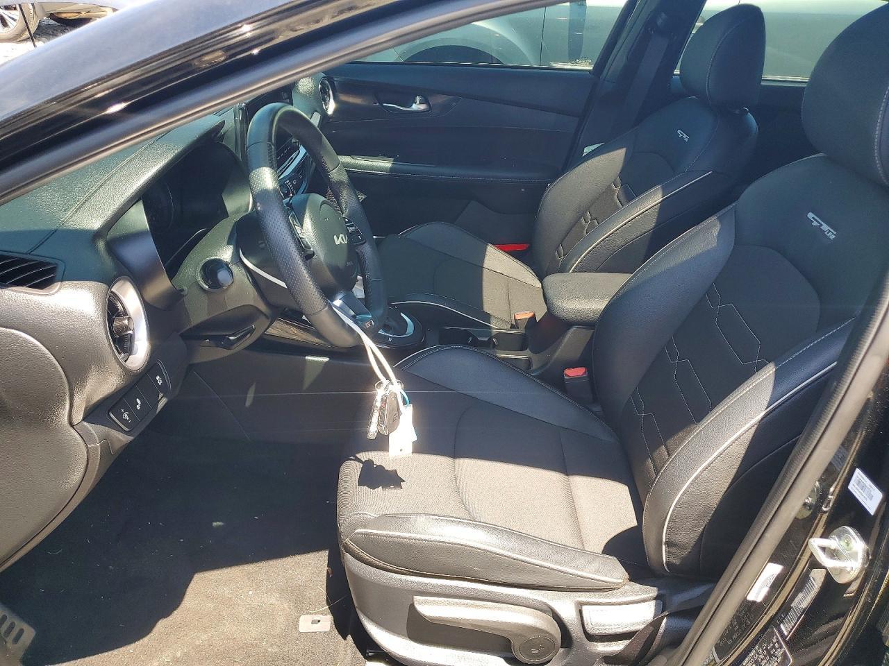 2023 Kia Forte Gt Line - Фото 7