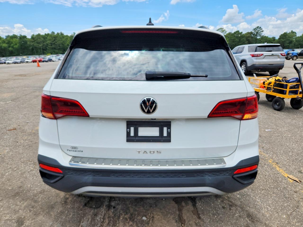 2022 Volkswagen Taos S - Фото 6