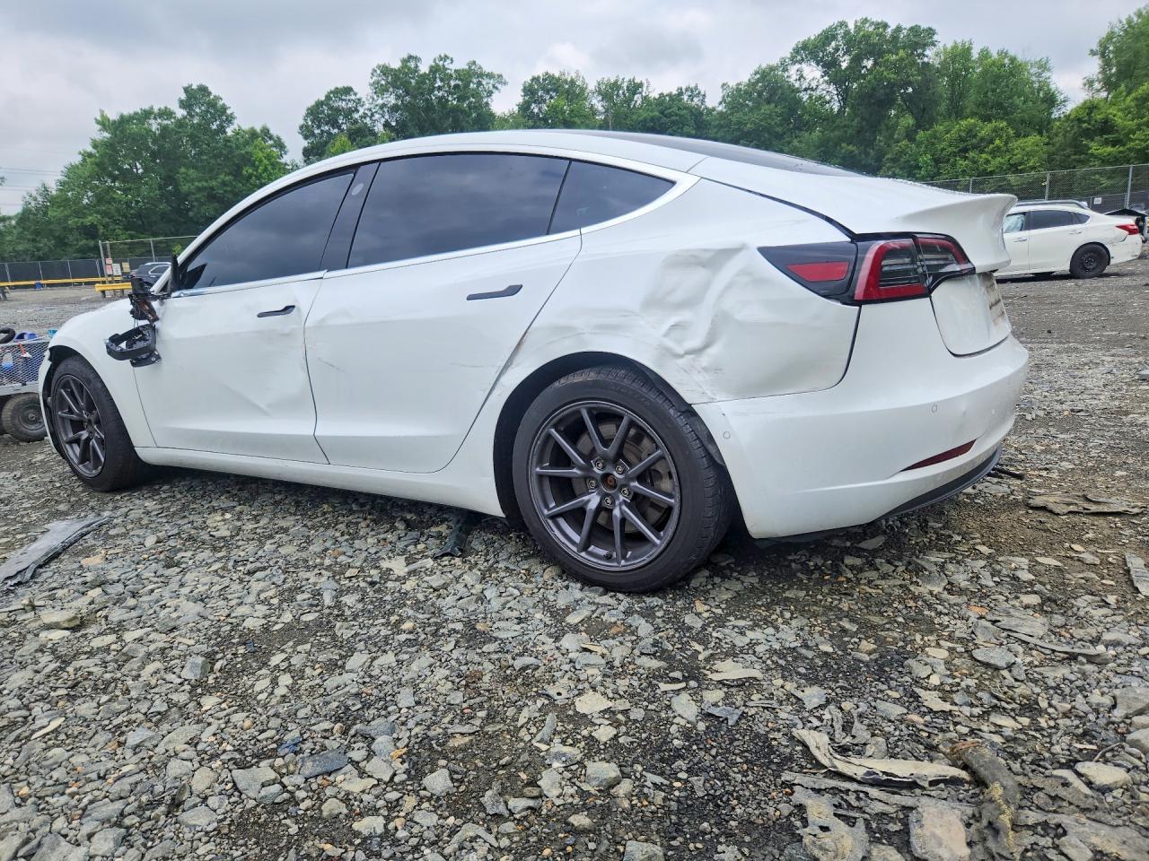2020 Tesla Model 3 - Image 2