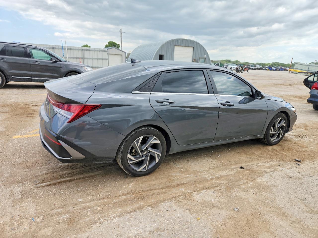 2024 Hyundai Elantra Sel - Фото 3