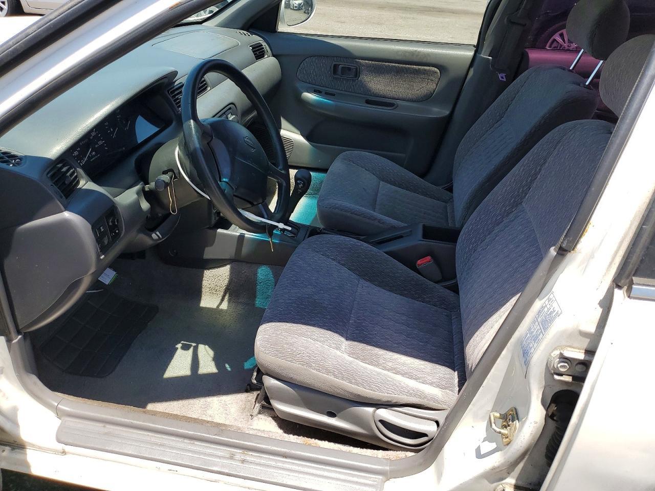 1998 Nissan Sentra Base - Фото 7