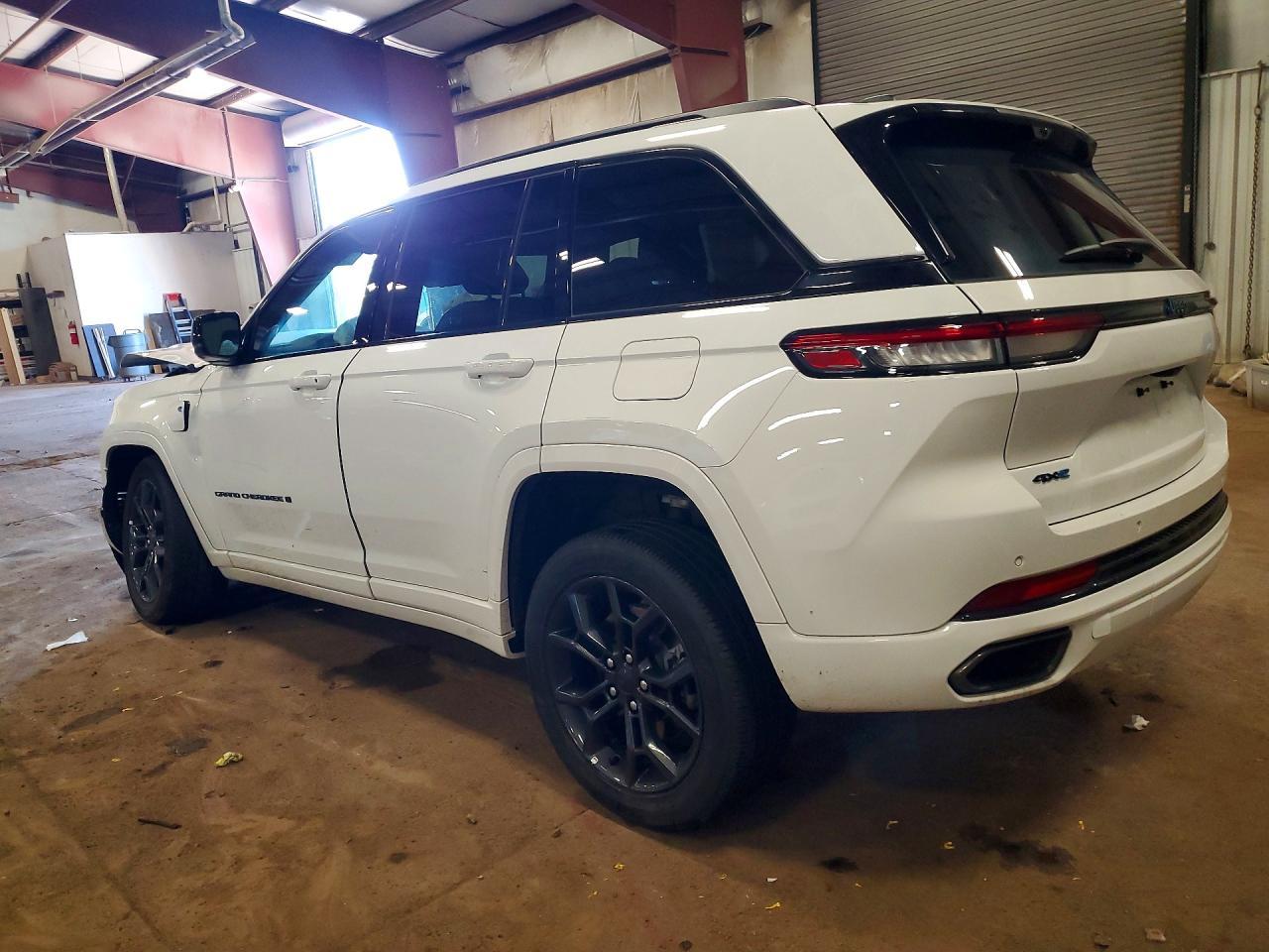 2025 Jeep Grand Cherokee 4Xe - Фото 2